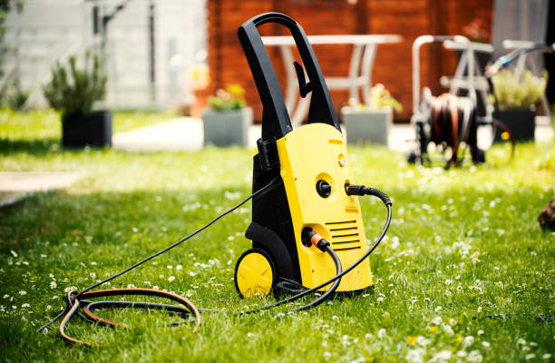 Best Driveway Cleaning and Restoration in Courtland, VA